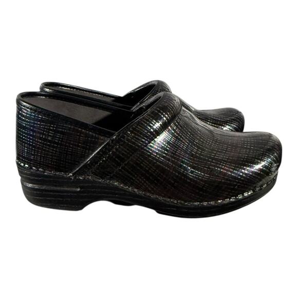 Dansko Shoes - Dansko XP Women’s Career Clogs Size 38 EU Size 8 US Black Multicolor Leather